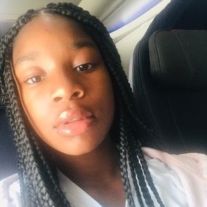 Meet your Posher, Cydney